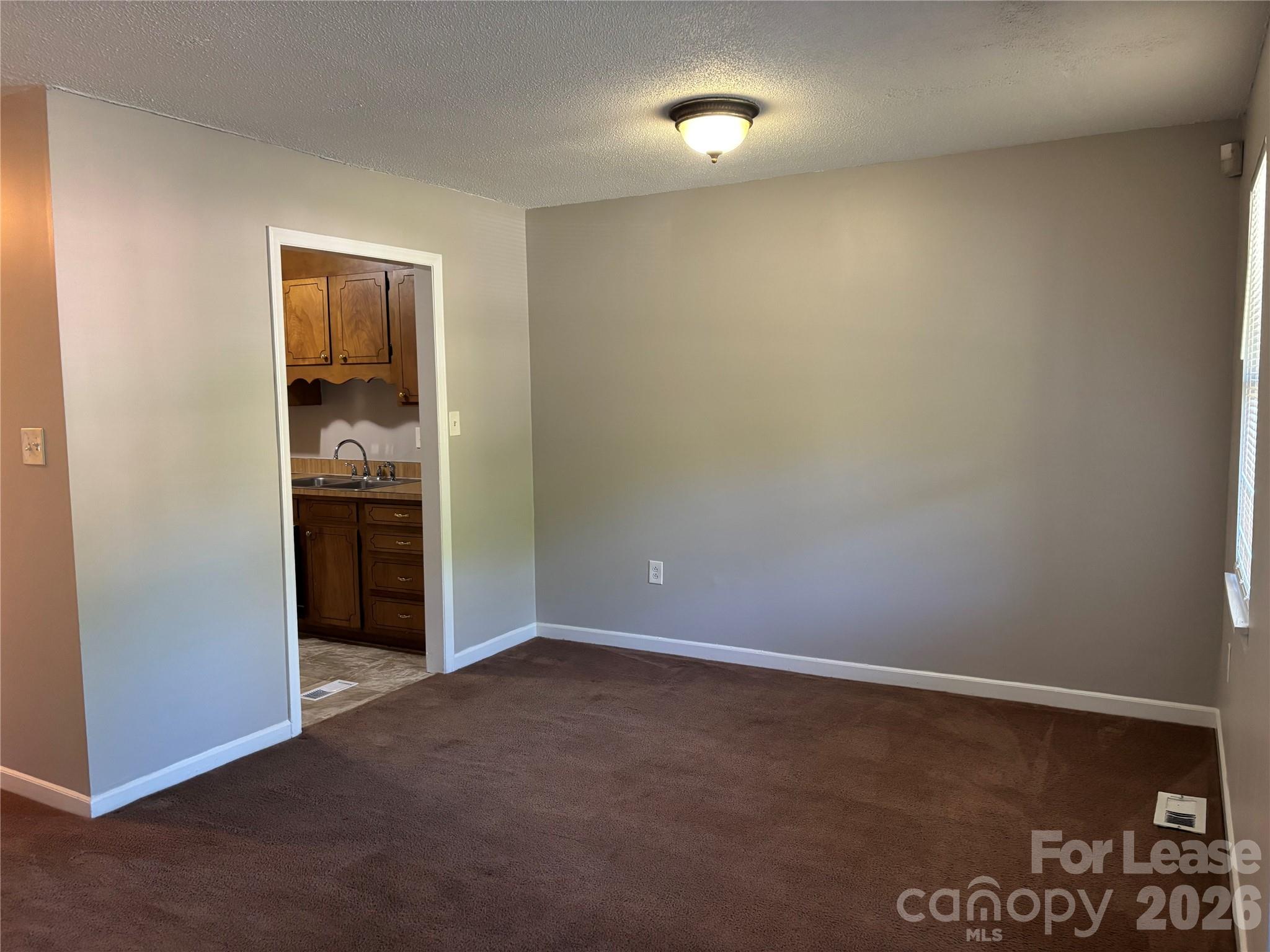 3633 Driftwood Drive Charlotte NC 28205