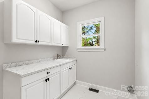 3011 Mckee Road Charlotte NC 28270