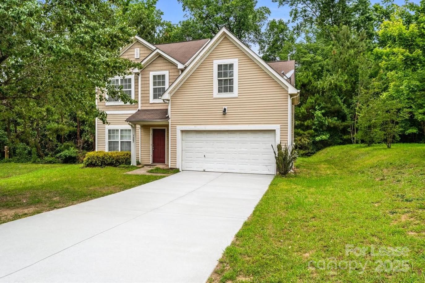 7007 Advocator Lane Charlotte NC 28216