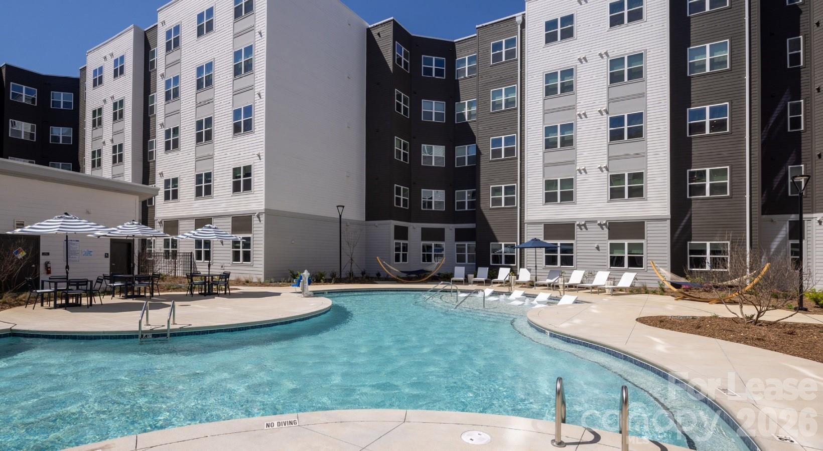 8424 N Tryon Street Charlotte NC 28262
