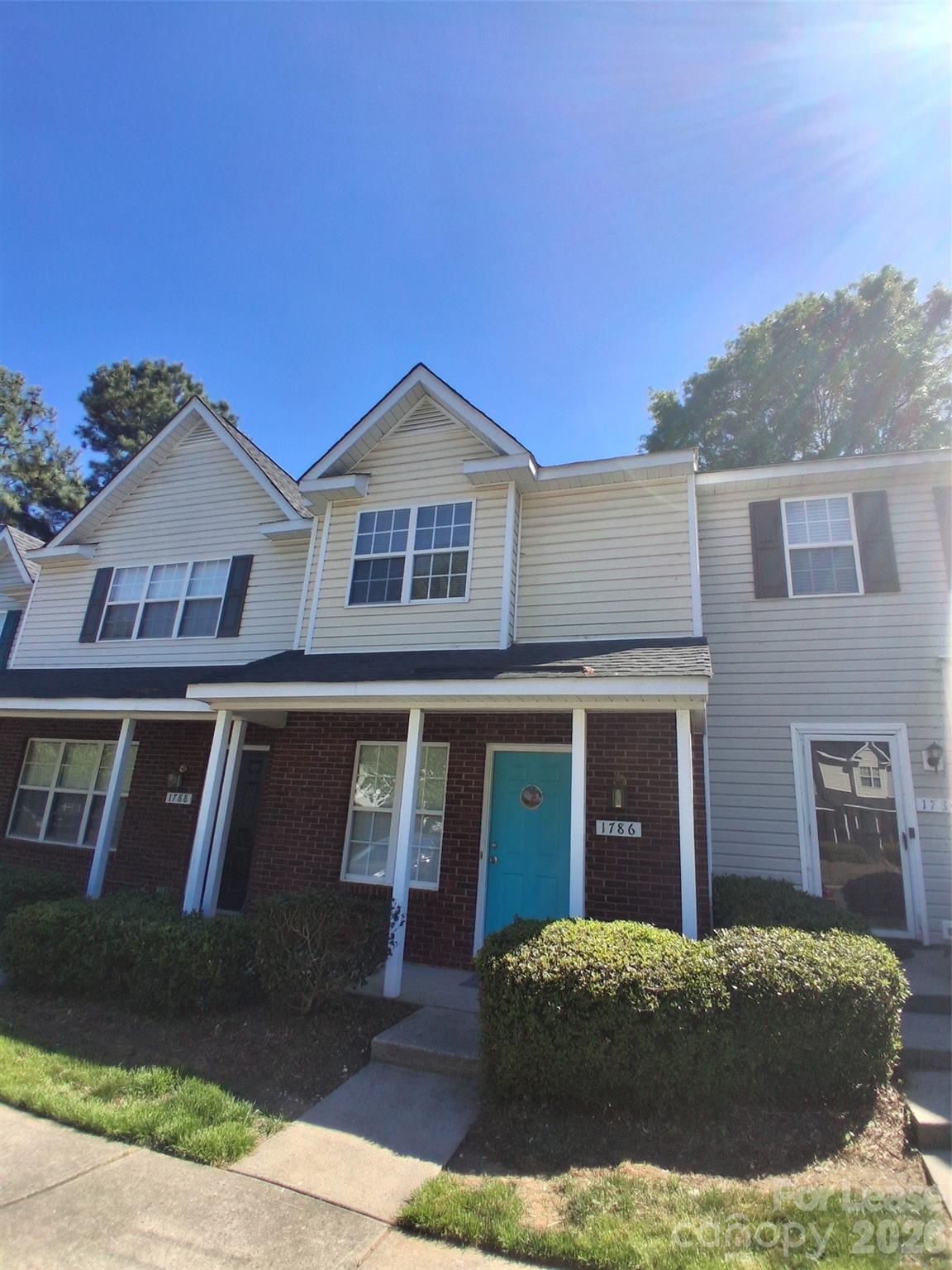 1786 Forest Side Lane Charlotte NC 28213