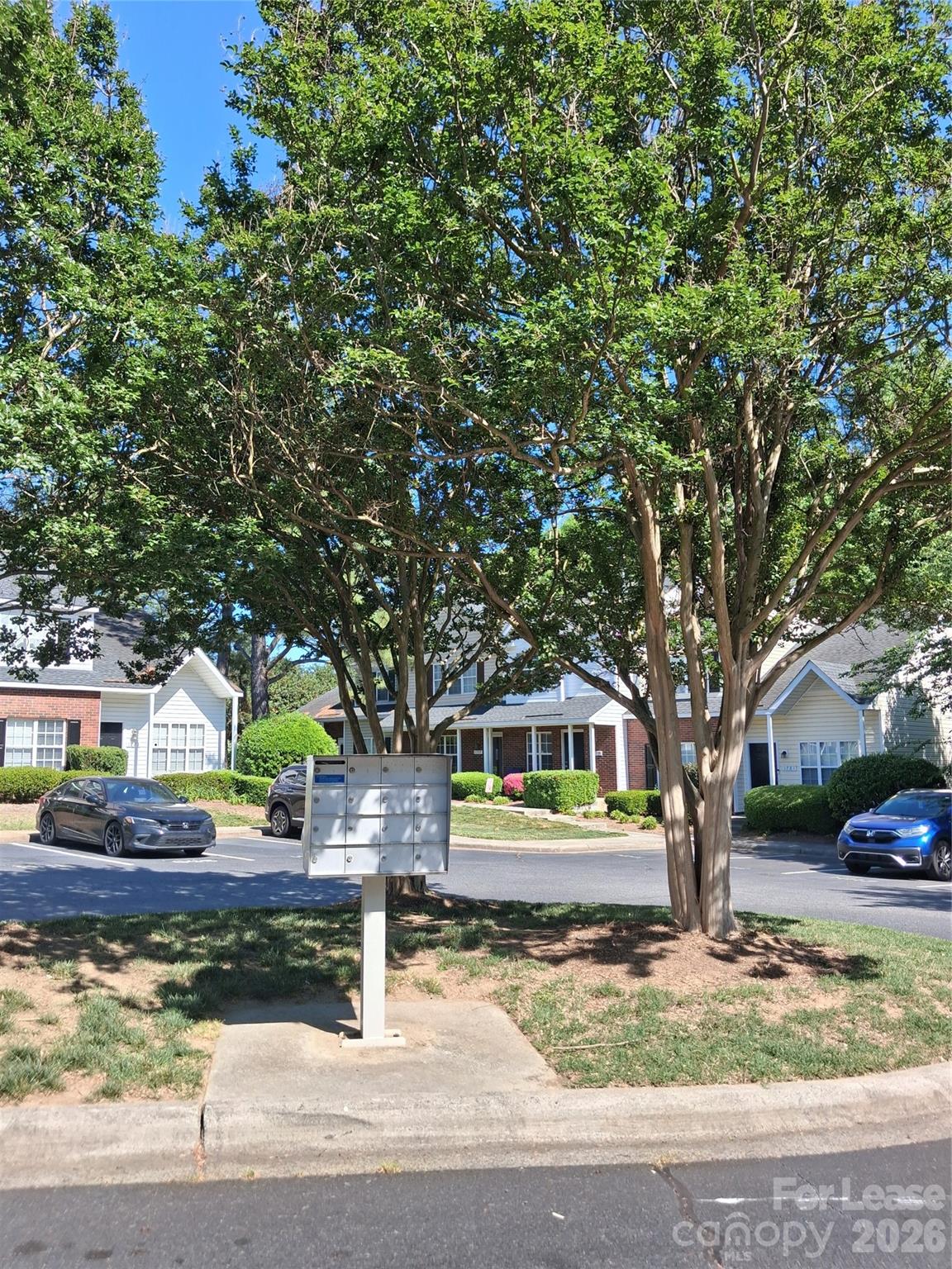 1786 Forest Side Lane Charlotte NC 28213