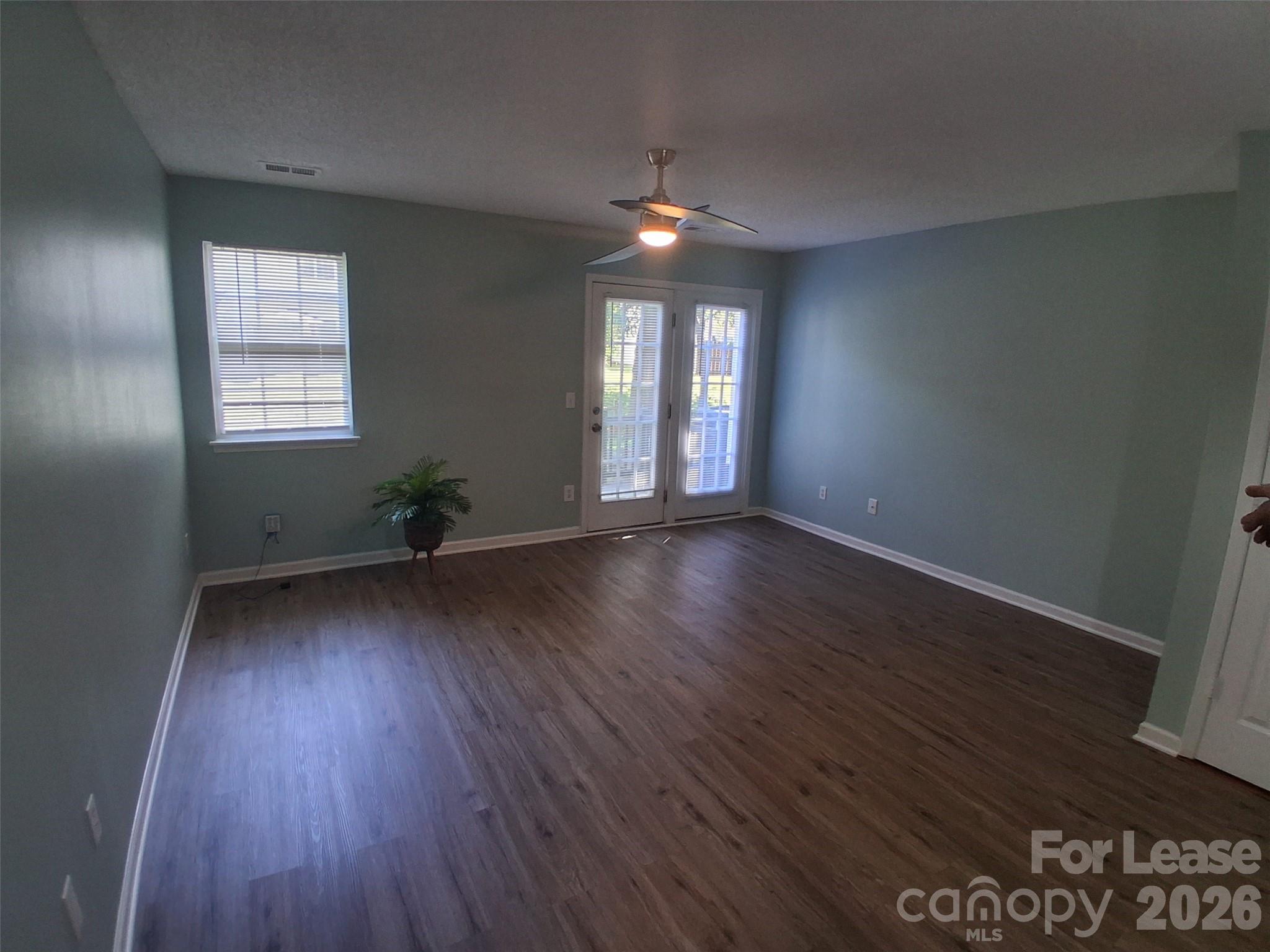 1786 Forest Side Lane Charlotte NC 28213