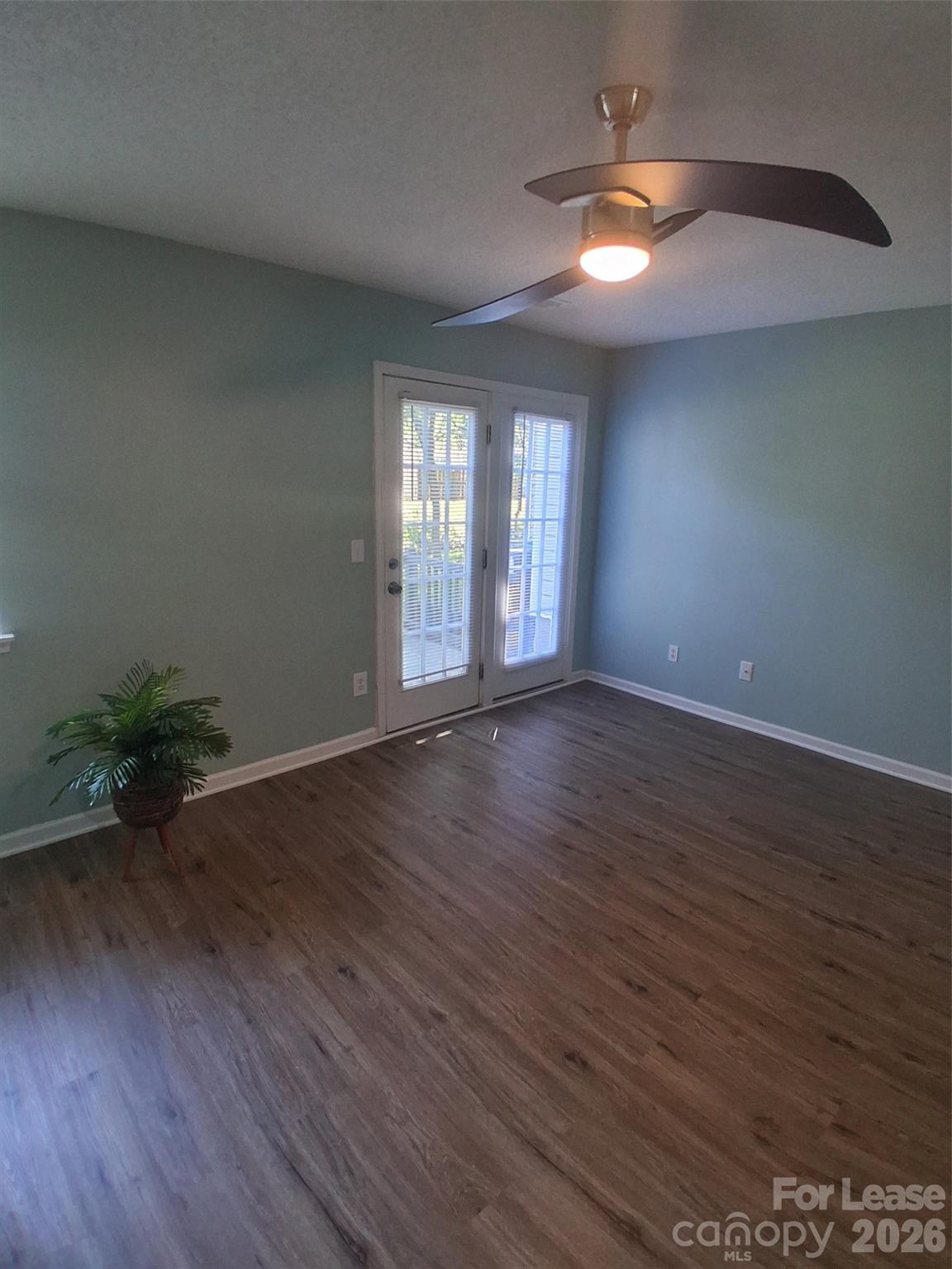 1786 Forest Side Lane Charlotte NC 28213