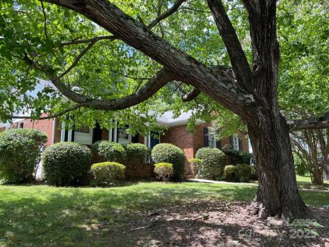 6734 Knollgate Drive Charlotte NC 28212