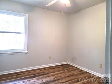 711 E John Street Matthews NC 28105