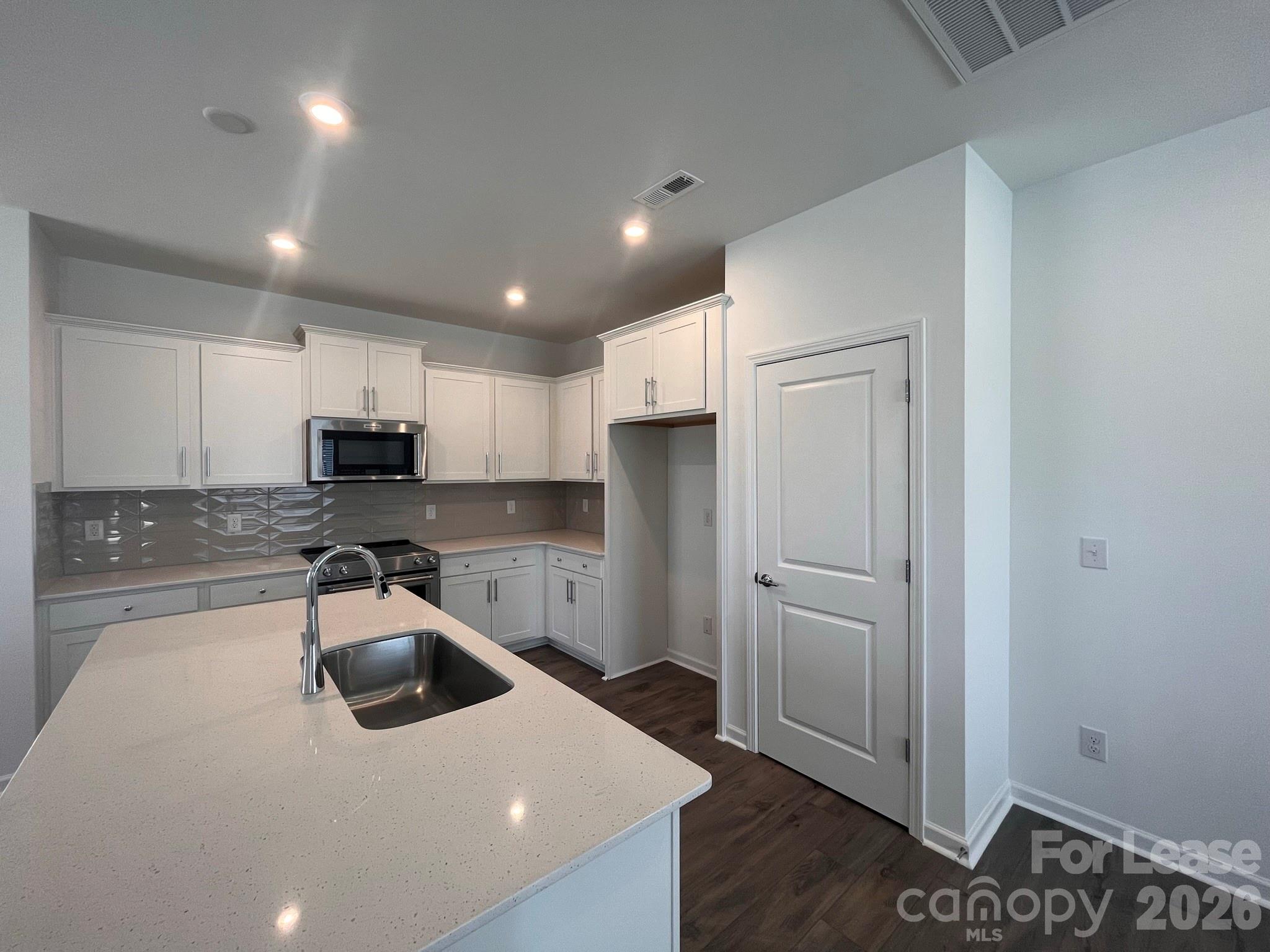 16305 Leading Street Charlotte NC 28273