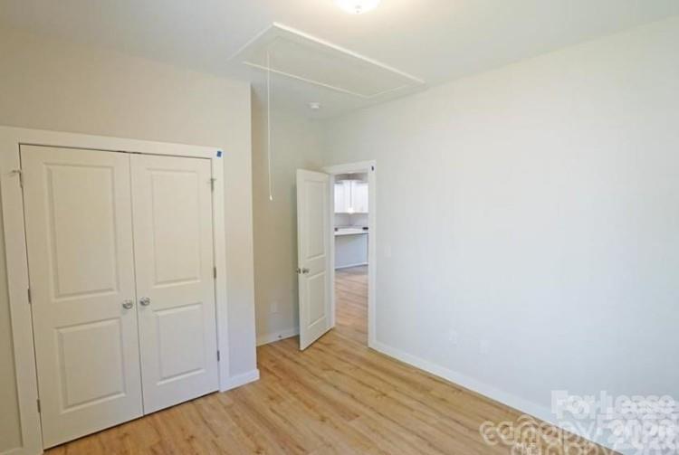 817 W Davidson Avenue Gastonia NC 28052