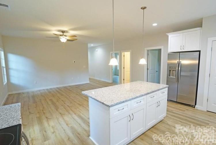 817 W Davidson Avenue Gastonia NC 28052