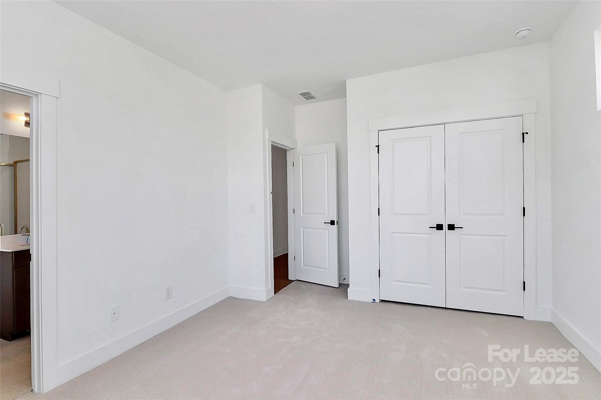 5027 Duchess Drive Charlotte NC 28217