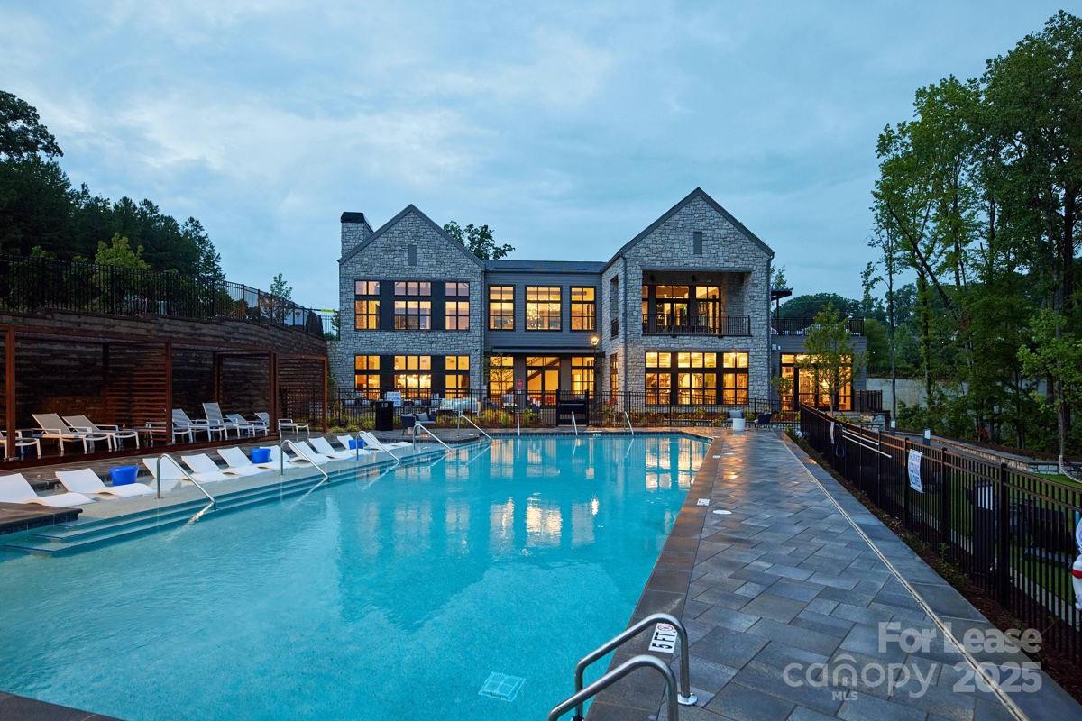 9132 Senator Royall Drive Charlotte NC 28262