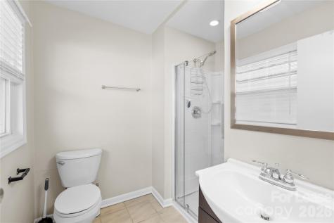 4033 Woodgreen Terrace Charlotte NC 28205