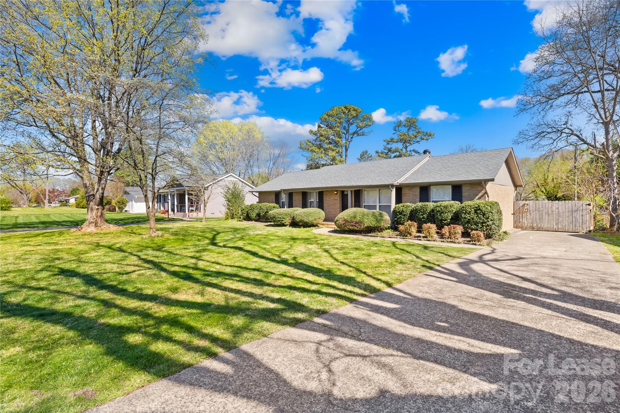 4033 Woodgreen Terrace Charlotte NC 28205