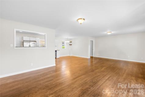 4033 Woodgreen Terrace Charlotte NC 28205
