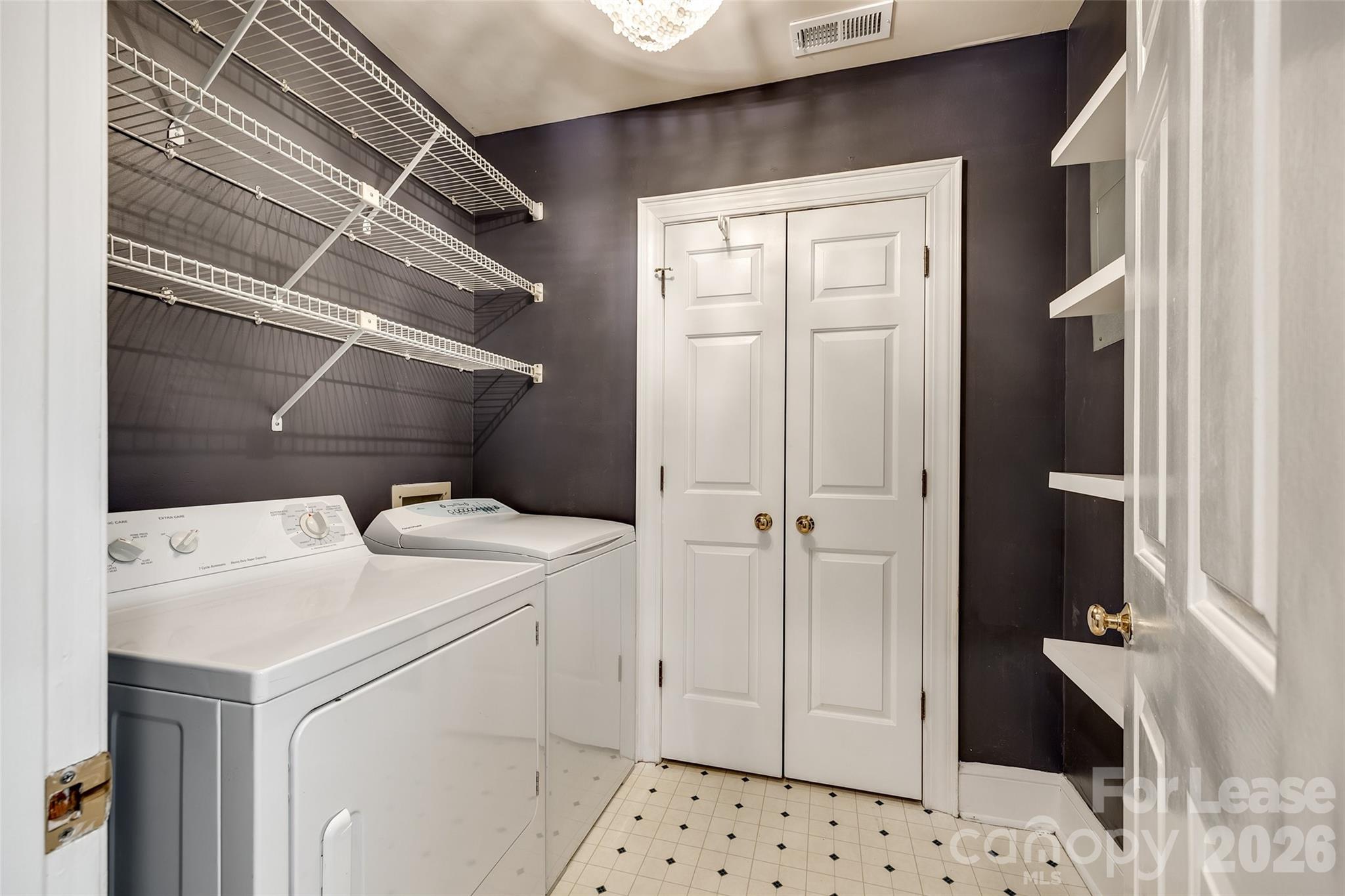 2220 Roswell Avenue Charlotte NC 28207