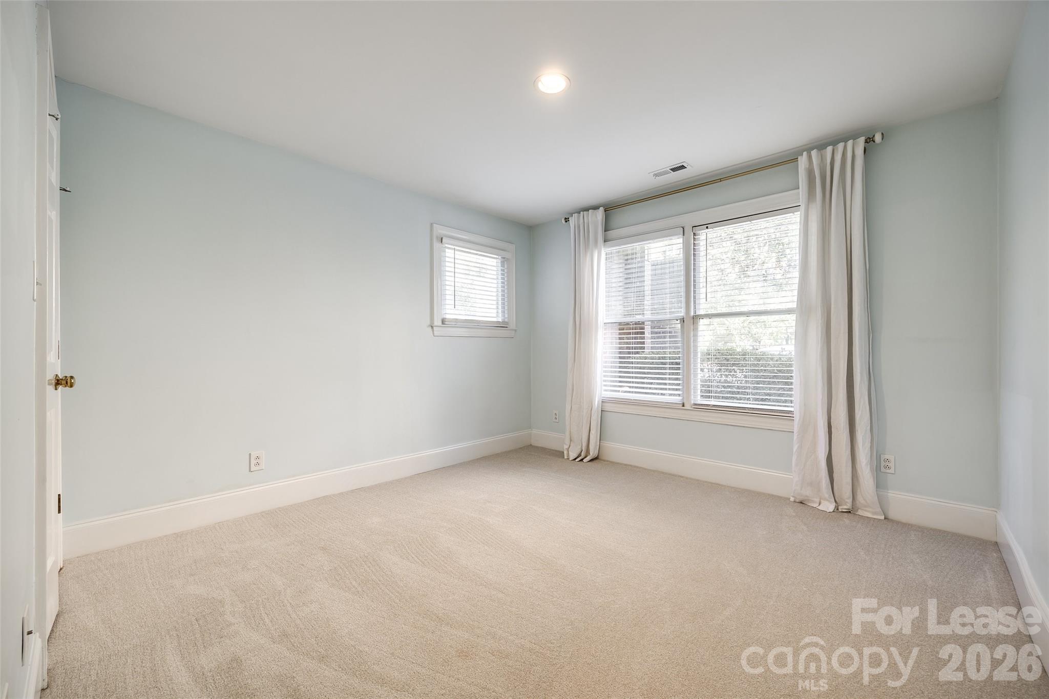 2220 Roswell Avenue Charlotte NC 28207