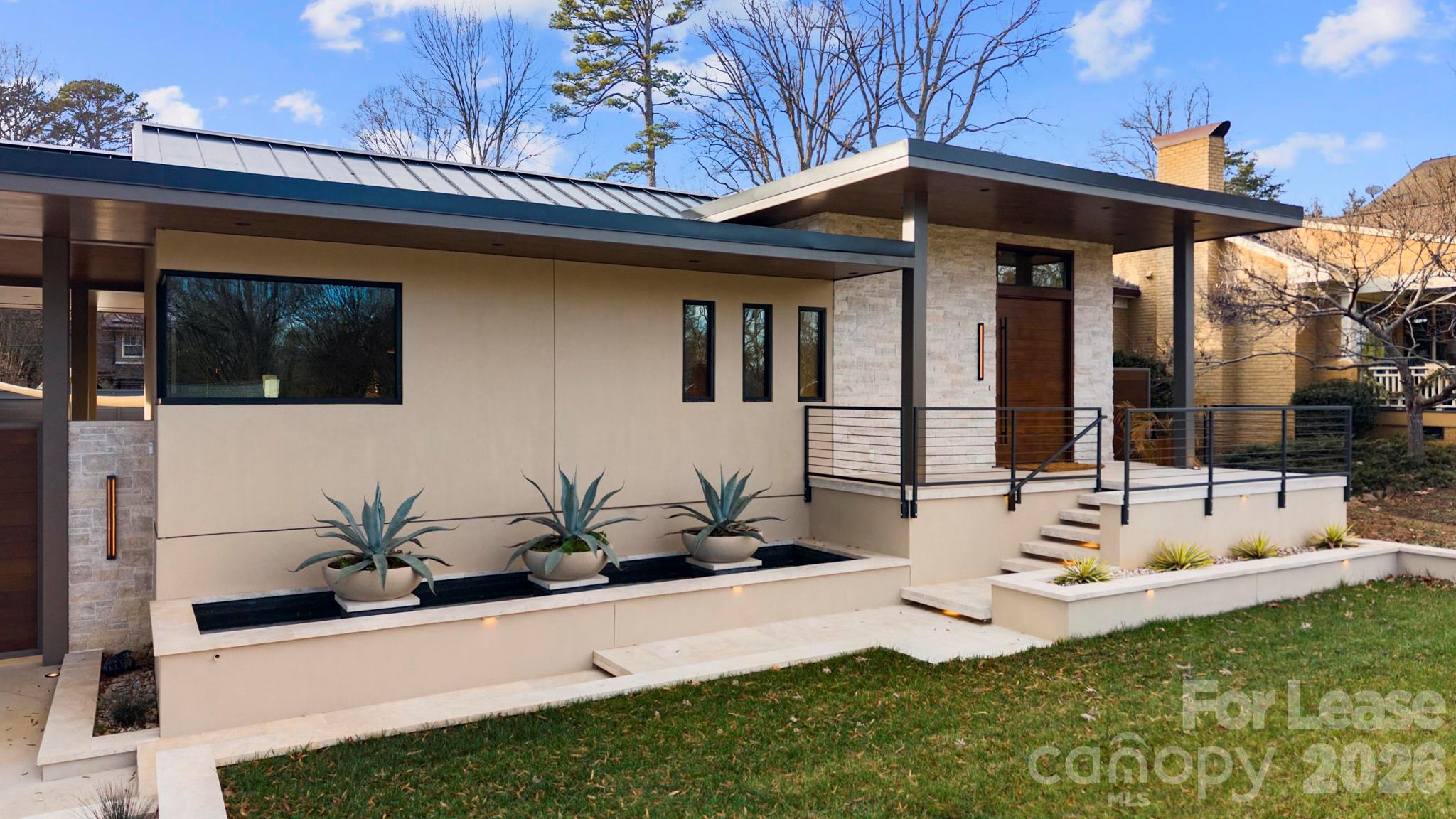1709 Dearmon Drive Charlotte NC 28205