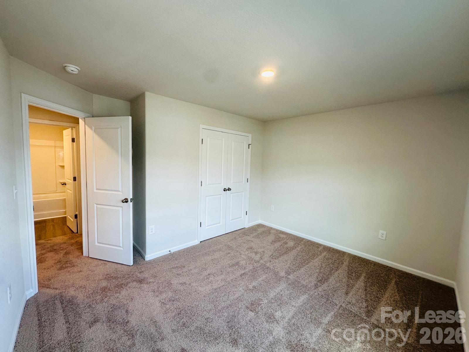 6322 Lowe Lane Charlotte NC 28214
