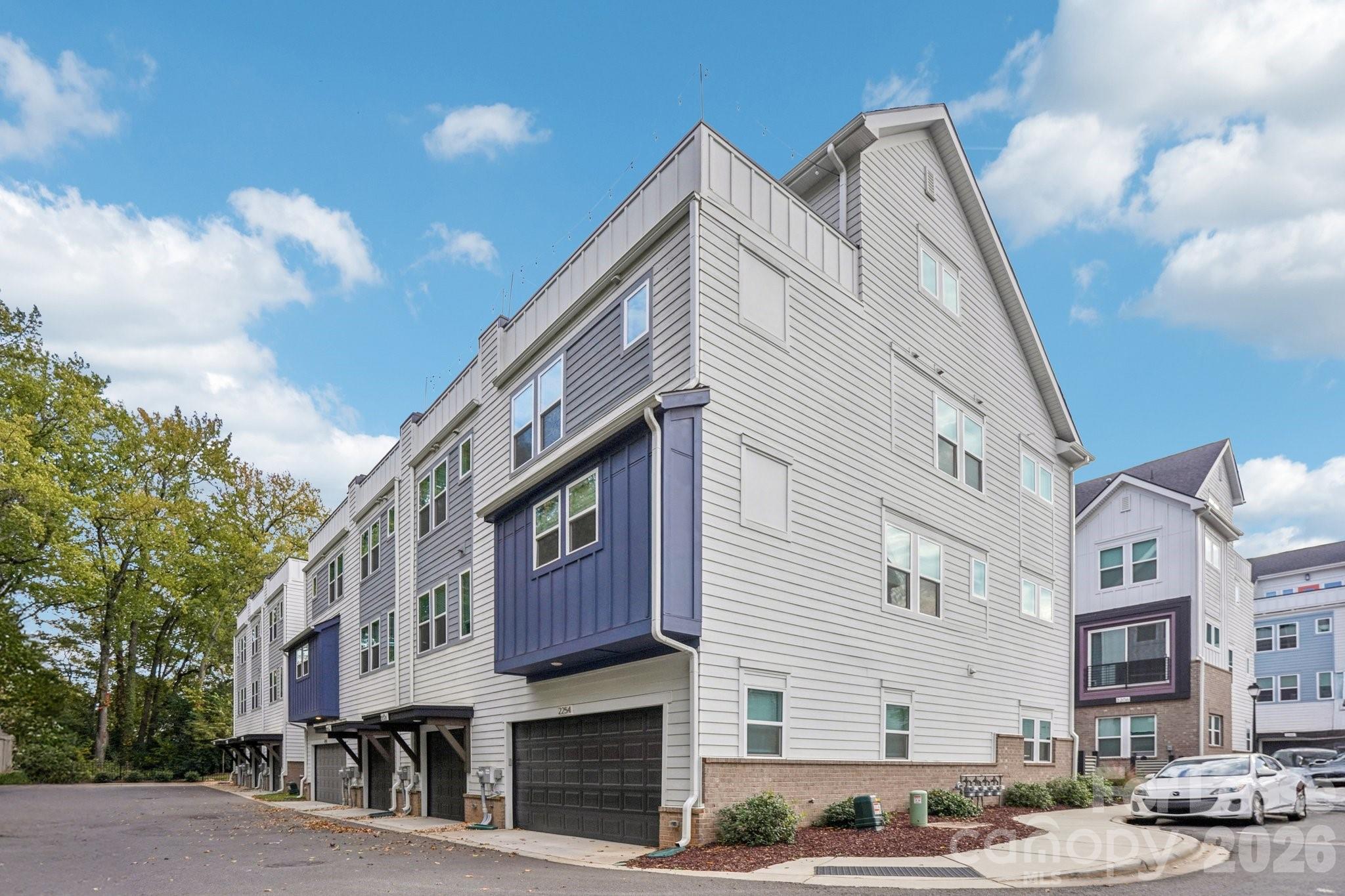 2242 Electric Lane Charlotte NC 28205