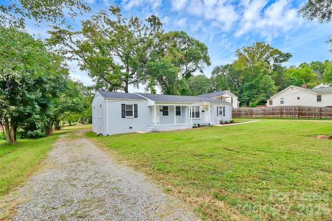 405 Pine Street Mount Holly NC 28120