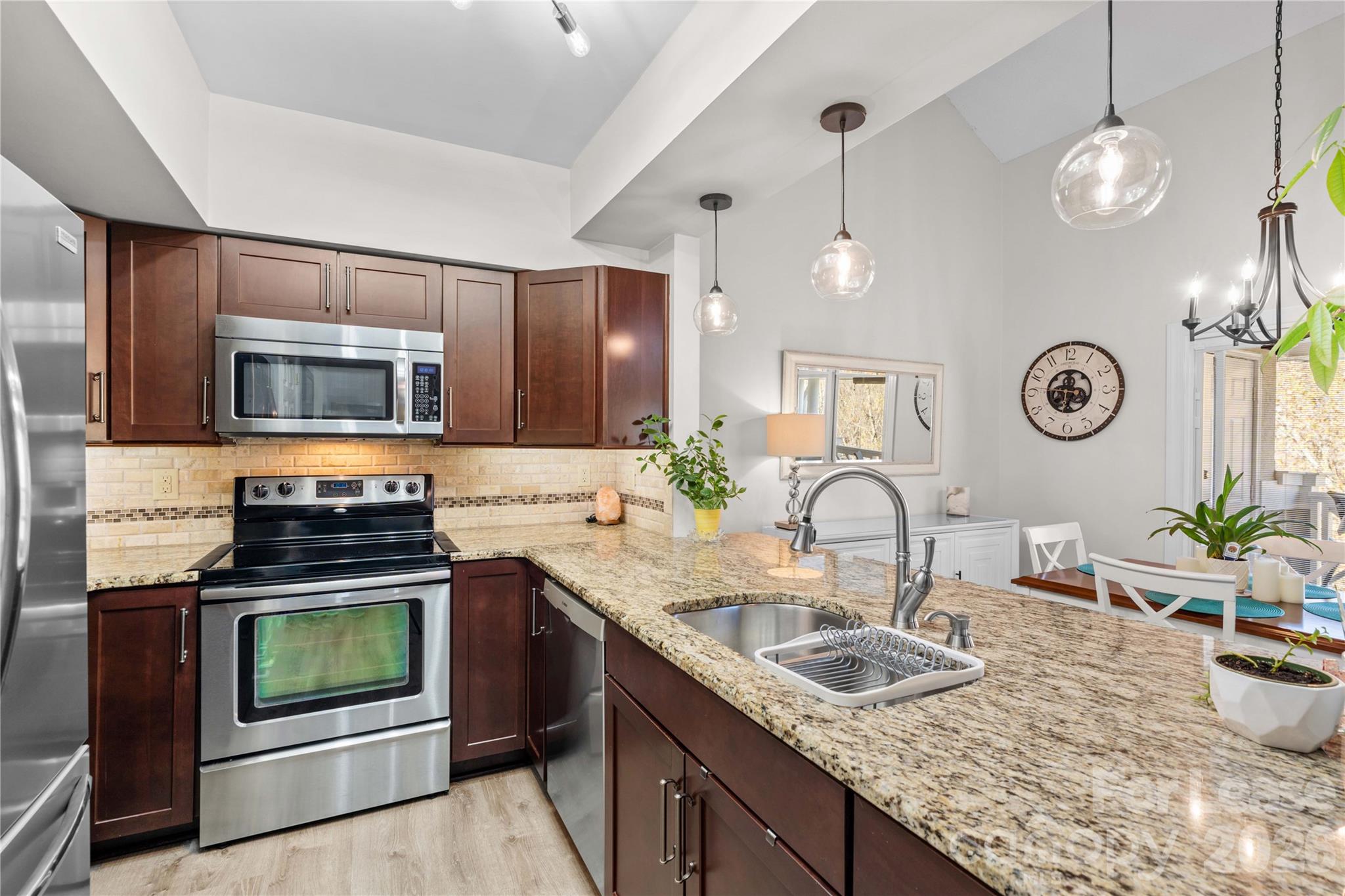 19843 Henderson Road Cornelius NC 28031