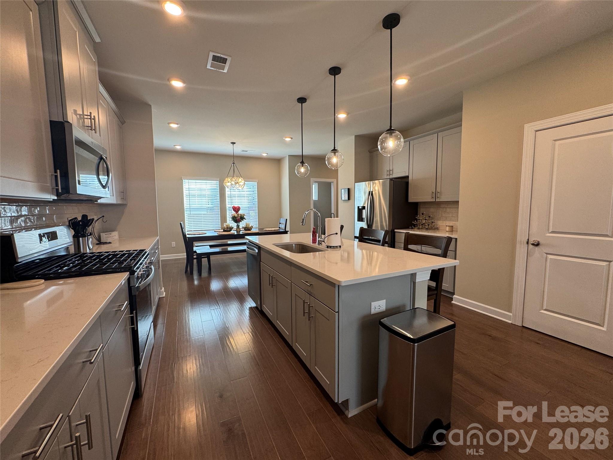 3738 Memorial Parkway Charlotte NC 28217