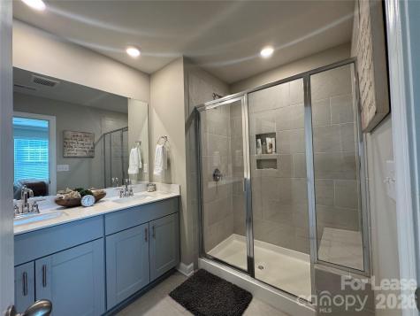 3738 Memorial Parkway Charlotte NC 28217
