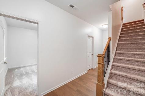 9420 Ainslie Downs Street Charlotte NC 28273