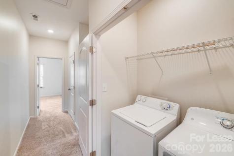 9420 Ainslie Downs Street Charlotte NC 28273