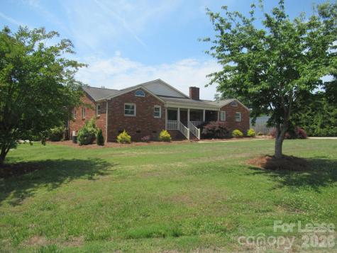 7800 Cherry Point Drive Denver NC 28037