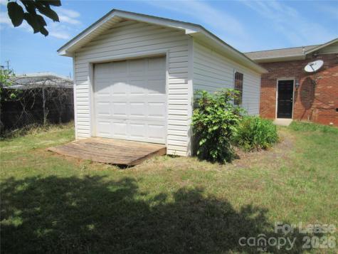 7800 Cherry Point Drive Denver NC 28037