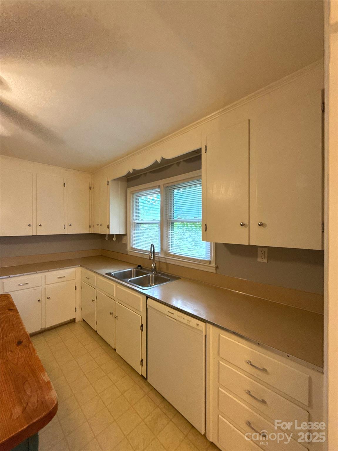 1969 Margate Avenue Charlotte NC 28205