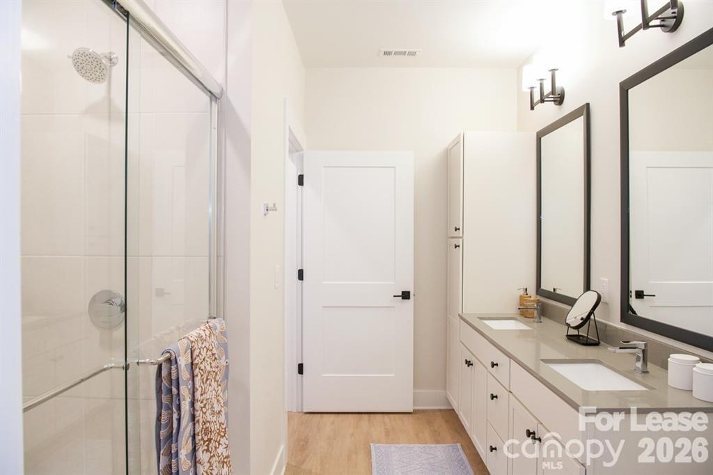 6010 Jasmine Lane Charlotte NC 28262
