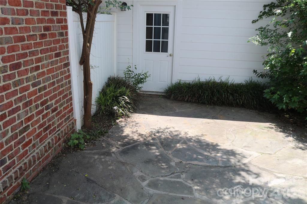 9806 Longstone Lane Charlotte NC 28277