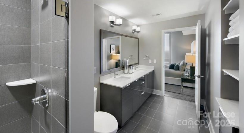 225 S Poplar Street Charlotte NC 28202