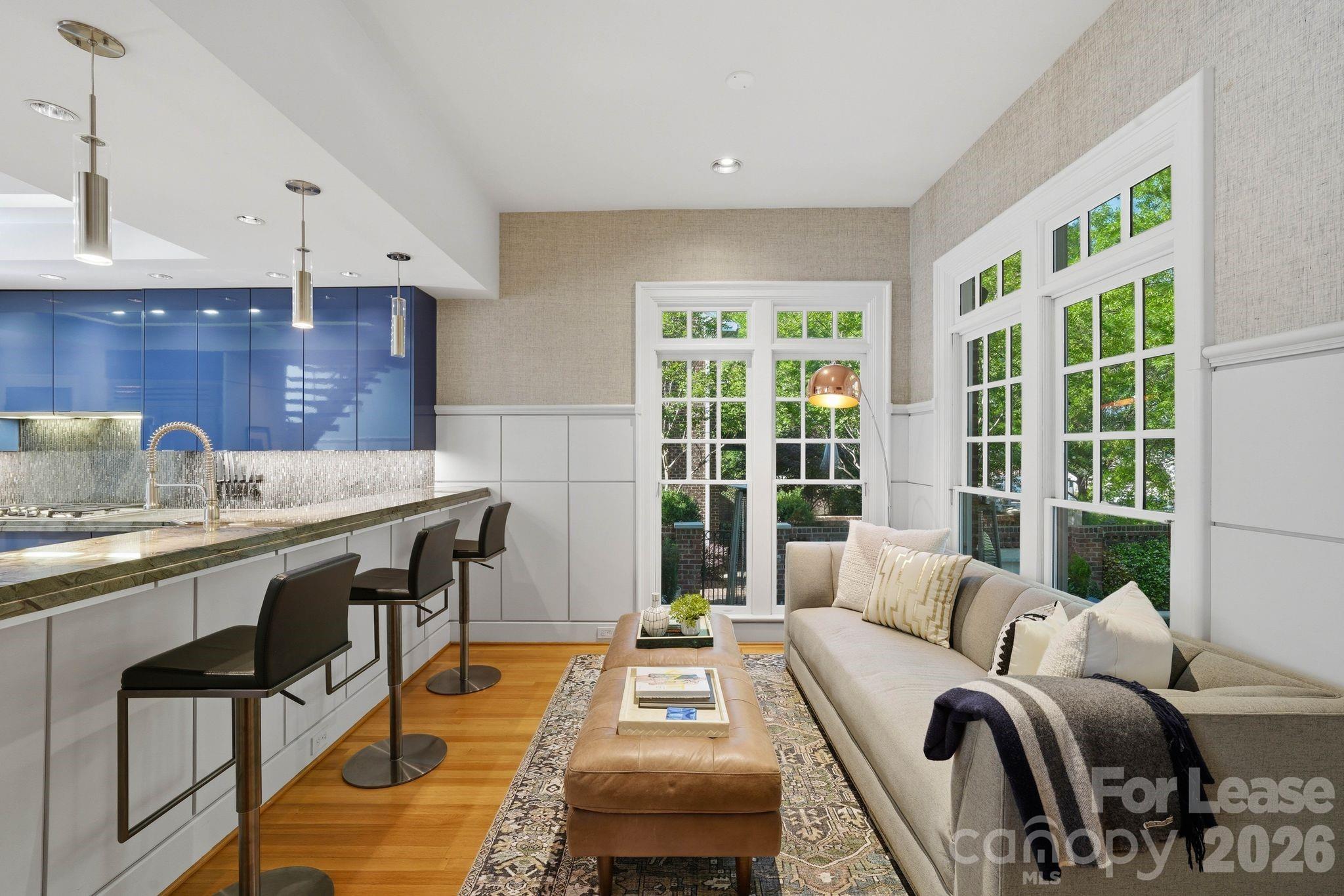 1124 Dilworth Crescent Row Charlotte NC 28203