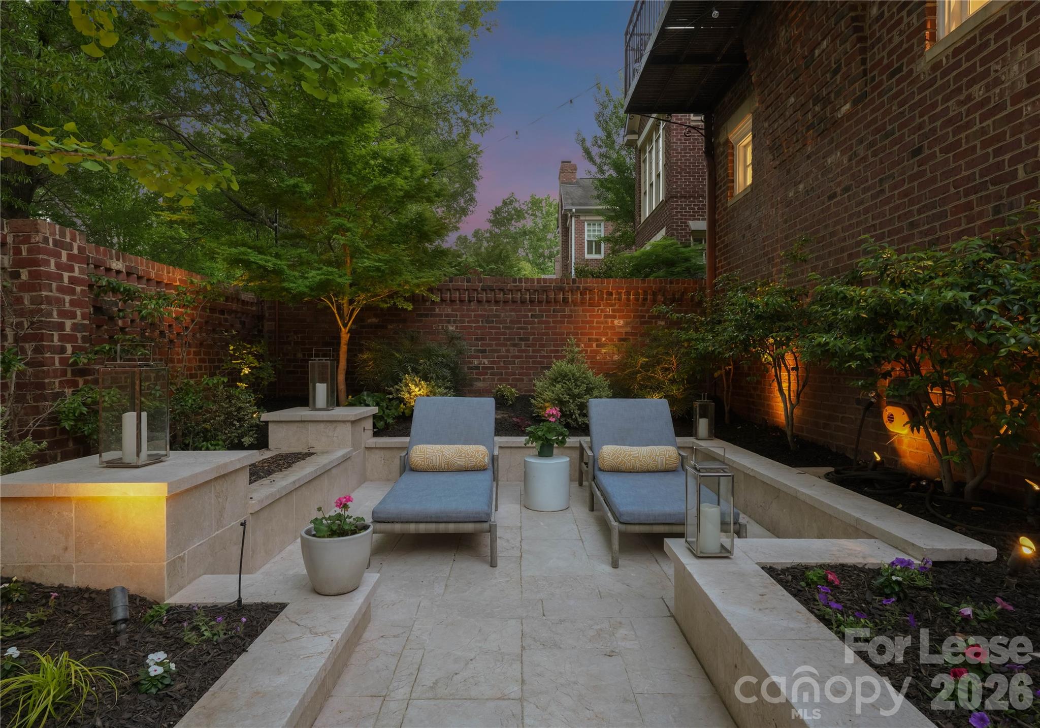 1124 Dilworth Crescent Row Charlotte NC 28203