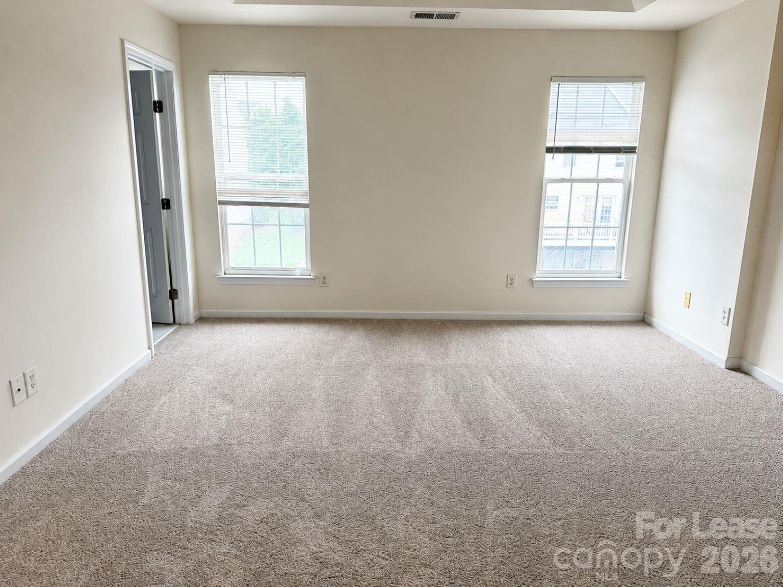 913 Tiger Lane Charlotte NC 28262