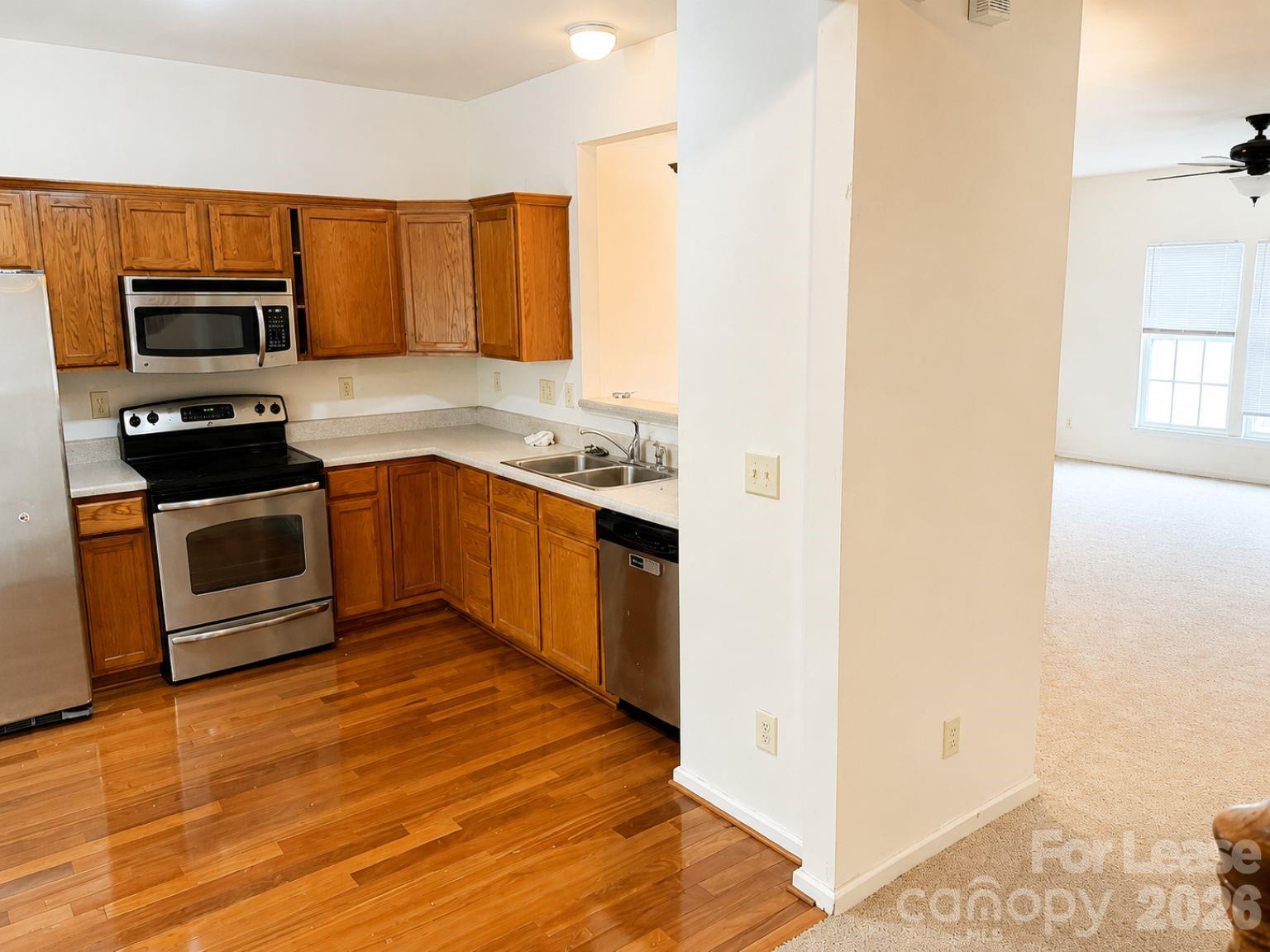 913 Tiger Lane Charlotte NC 28262