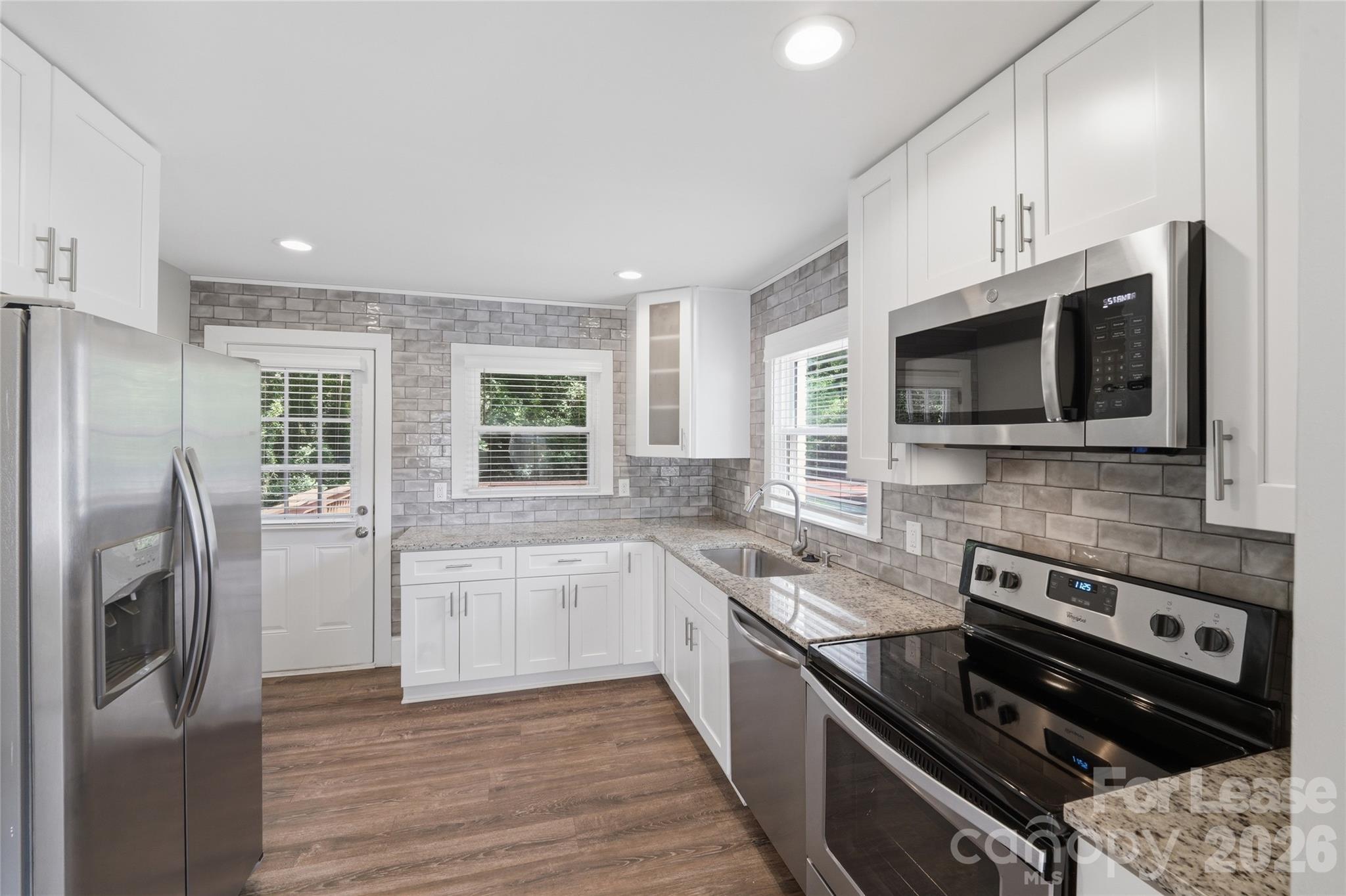 4239 Dinglewood Avenue Charlotte NC 28205
