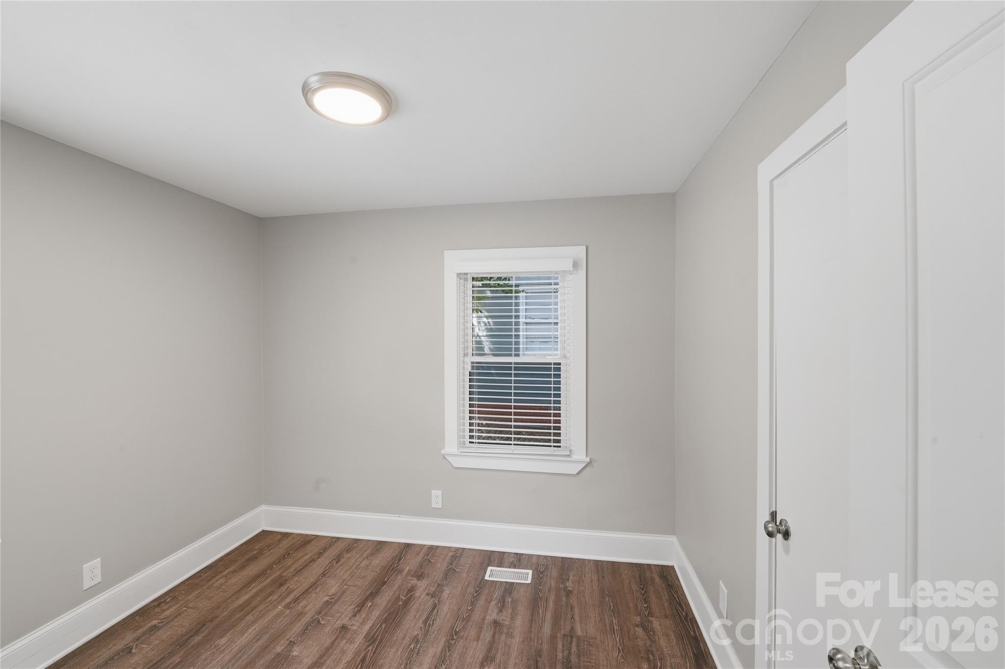 4239 Dinglewood Avenue Charlotte NC 28205