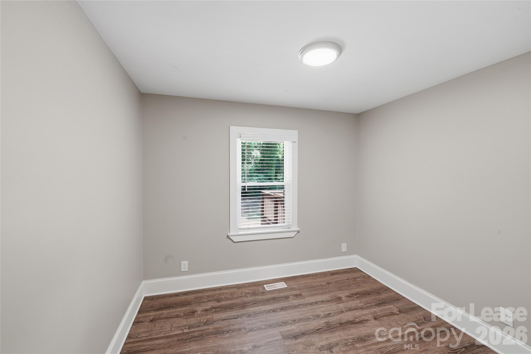 4239 Dinglewood Avenue Charlotte NC 28205
