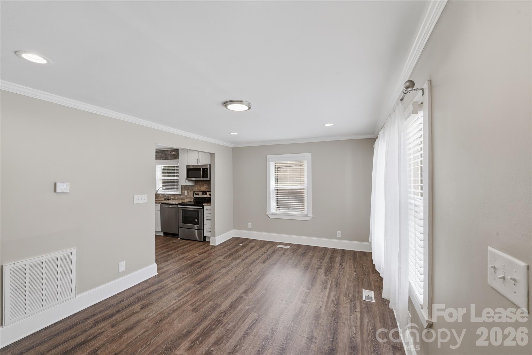 4239 Dinglewood Avenue Charlotte NC 28205