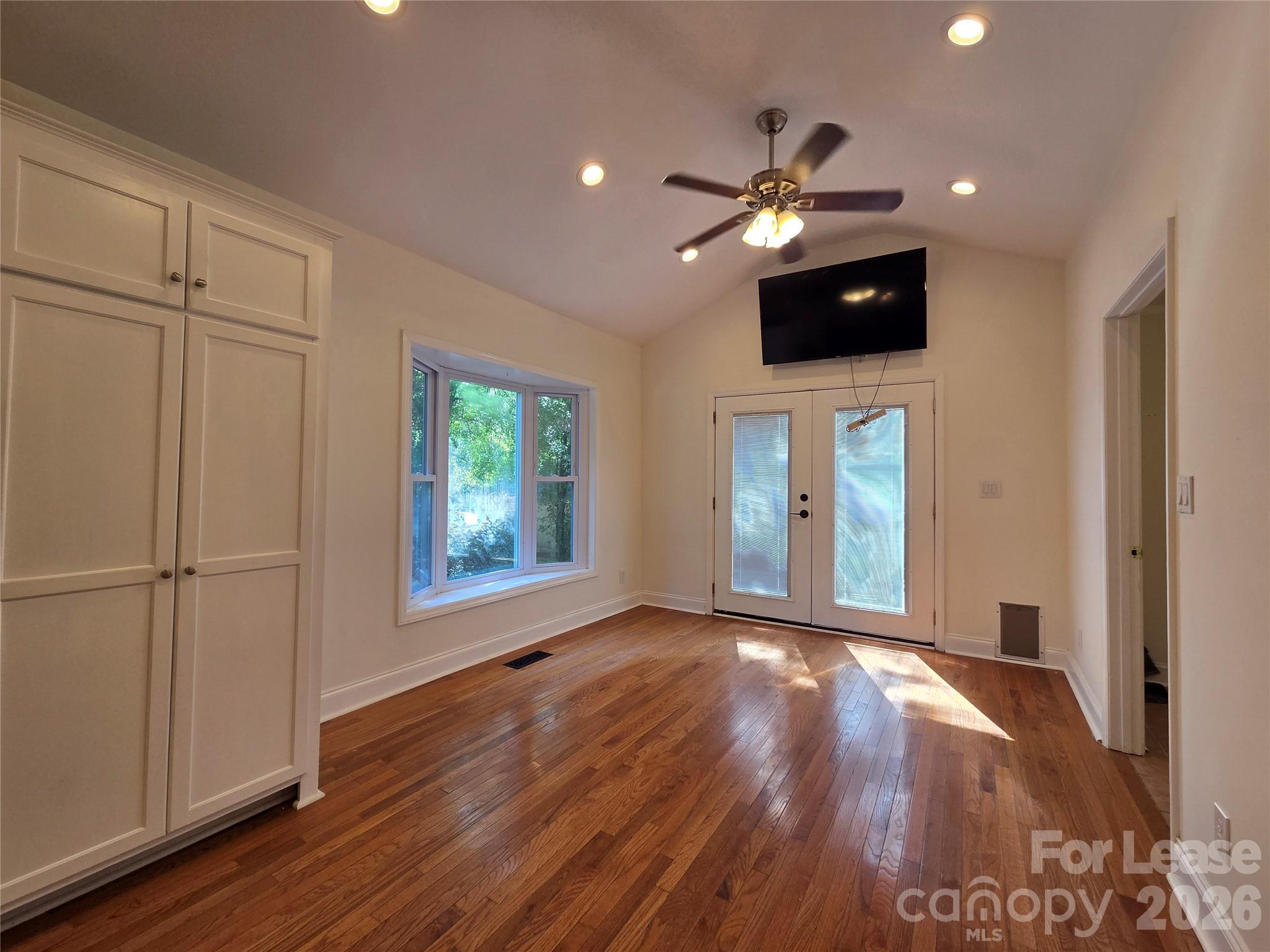 819 S South Street Gastonia NC 28052