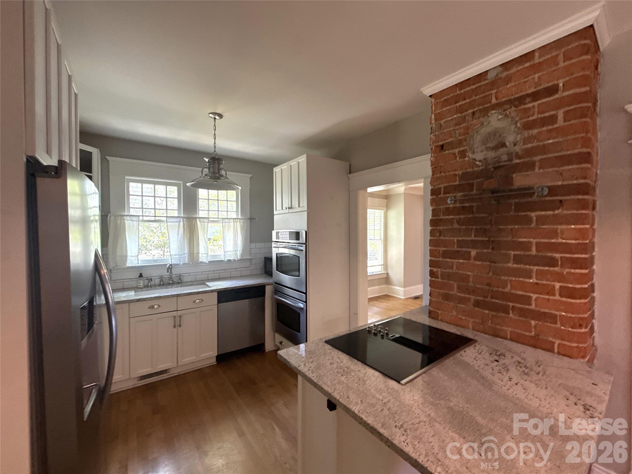 421 Hawthorne Lane Charlotte NC 28204