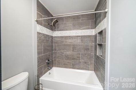 426 2nd Avenue SE Hickory NC 28601