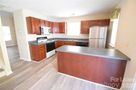 1814 Birch Heights Court Charlotte NC 28213