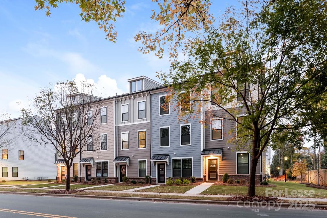 2111 S Freeland Place Charlotte NC 28271