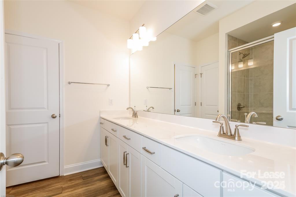 2111 S Freeland Place Charlotte NC 28271