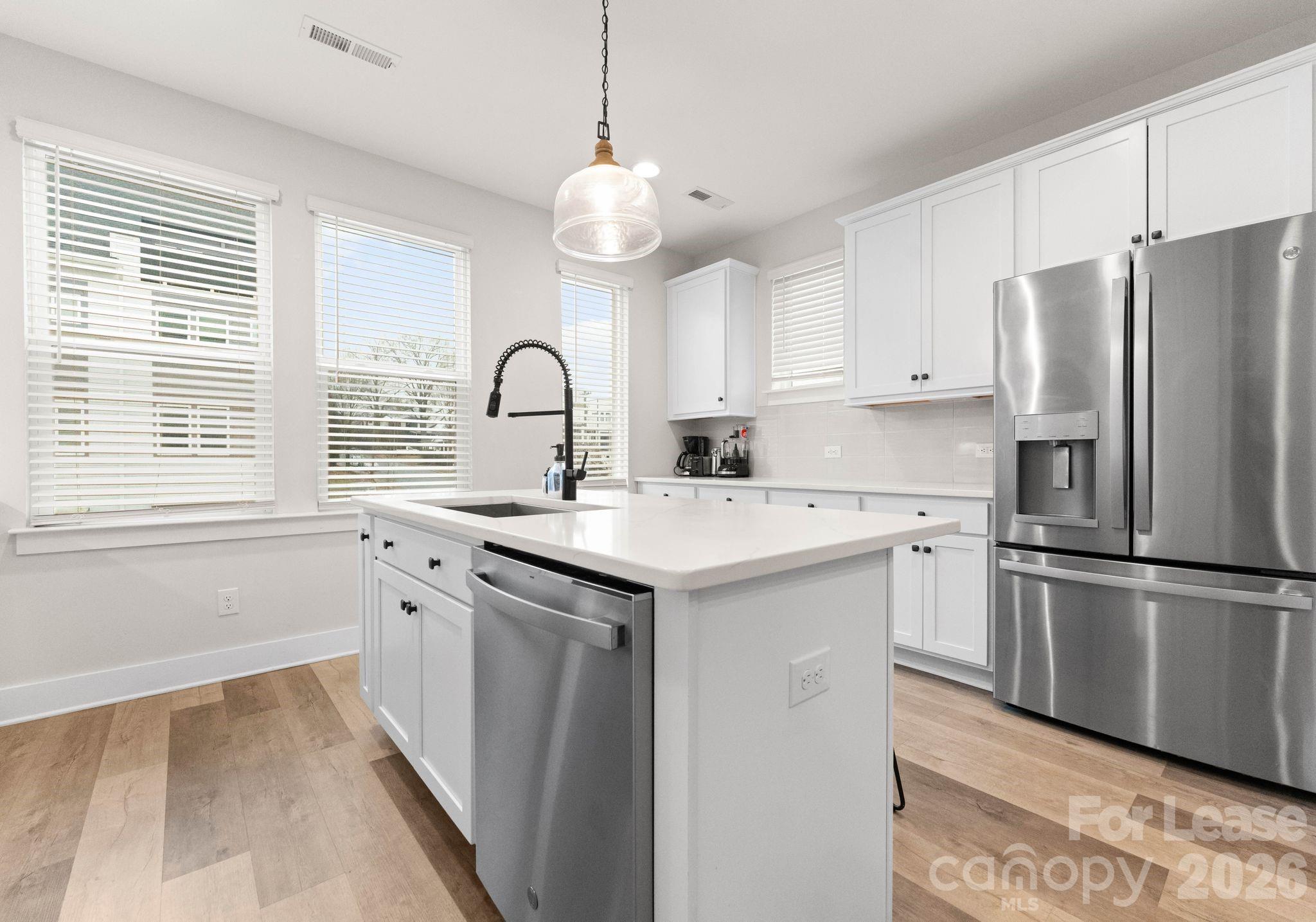 648 W End Drive Charlotte NC 28208